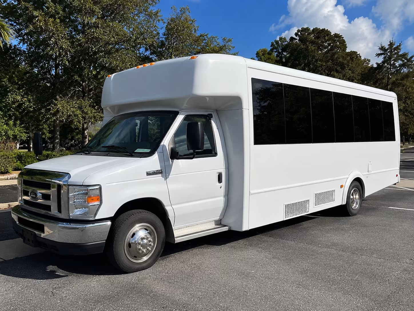 hesperia concert party bus rental