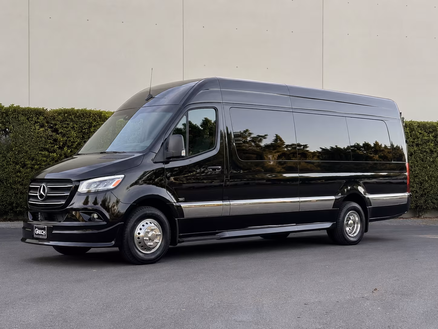 sprinter vans and small buses for smaller concert groups in hesperia